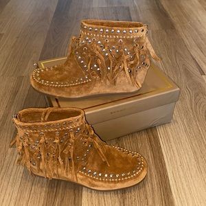 NWT Ash Spirit Sienna Fringe Moccasin - 9B